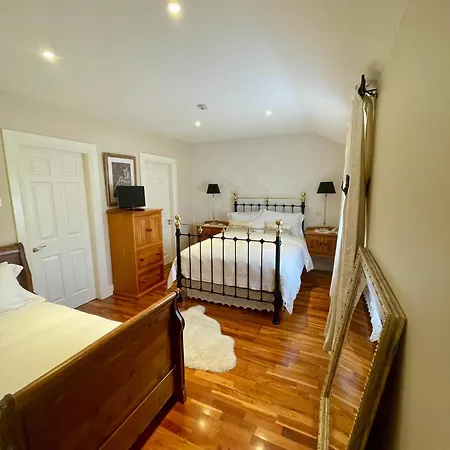 The Shores Bed and breakfast 3*