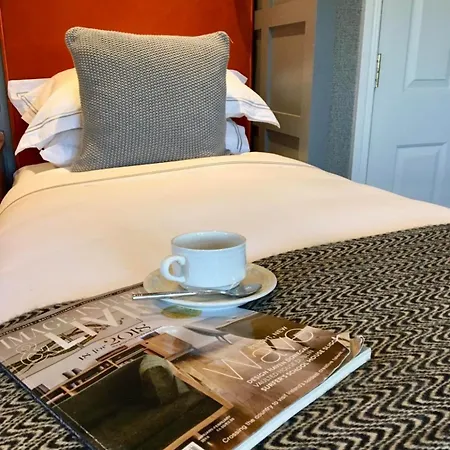 The Shores Bed and breakfast