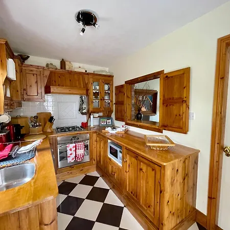 The Shores Bed & Breakfast *