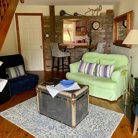 The Shores Bed & Breakfast *